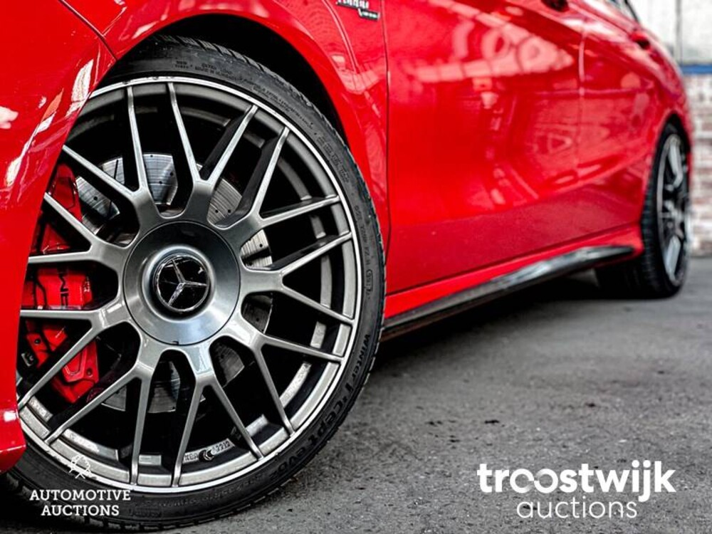 Mercedes-Benz CLA45 AMG 4Matic Car