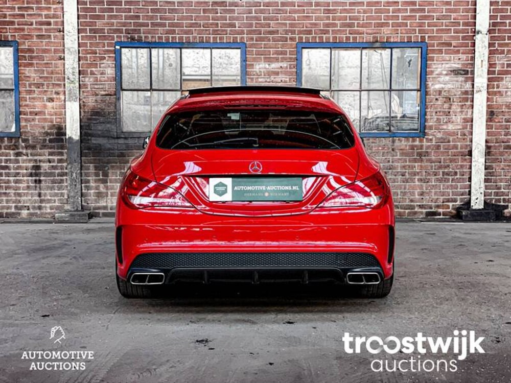 Mercedes-Benz CLA45 AMG 4Matic Car