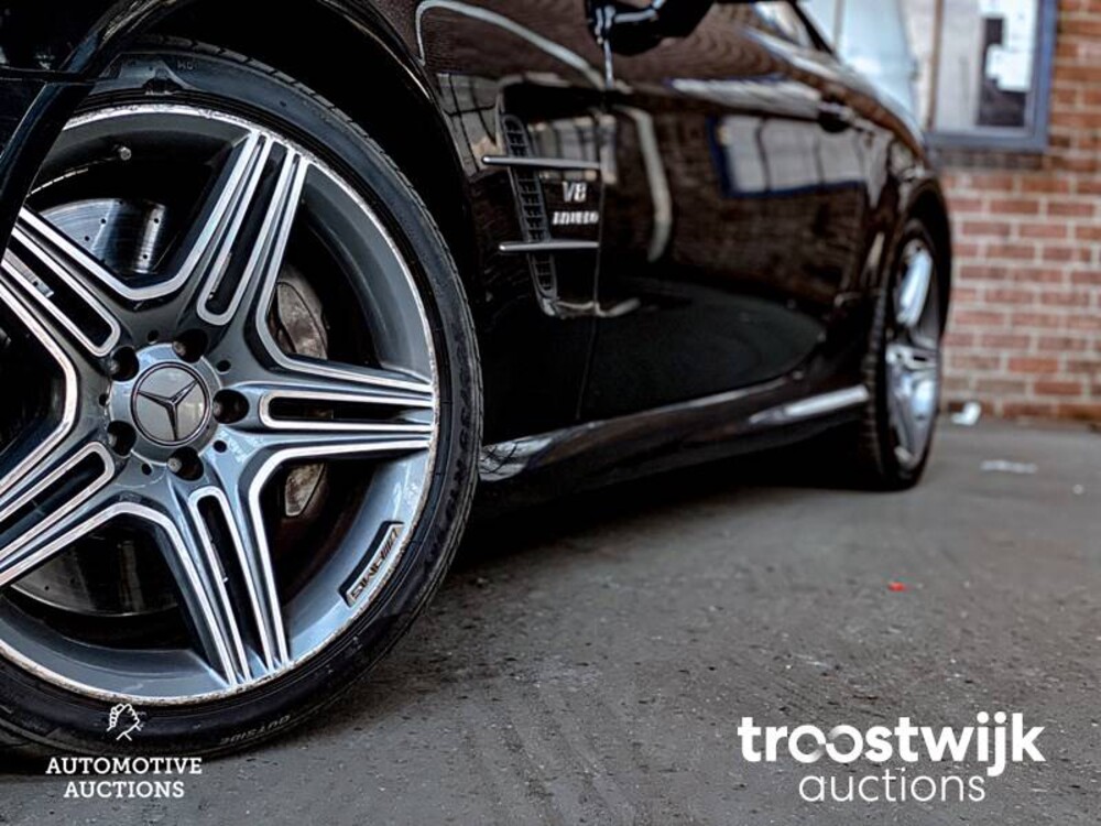 Mercedes-Benz SL63 AMG 5.5 V8 Car
