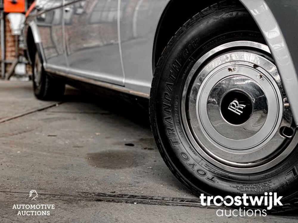 Rolls-Royce Silver Spur 6.8 V8 Car