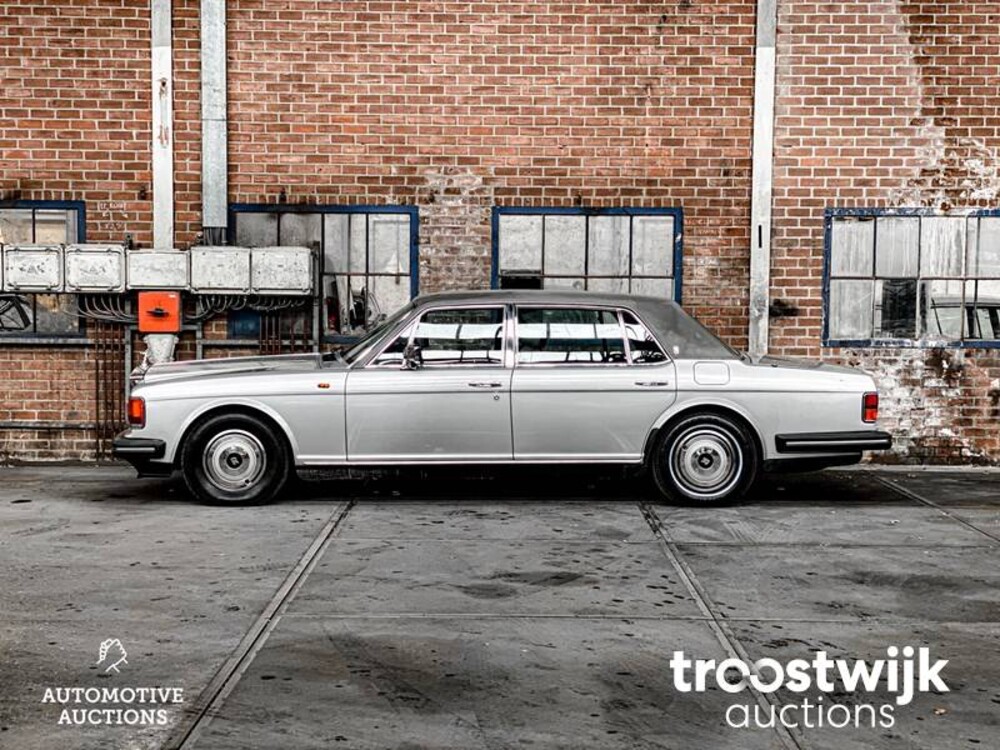 Rolls-Royce Silver Spur 6.8 V8 Car