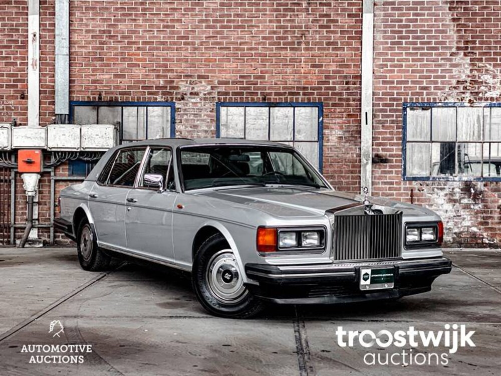 Rolls-Royce Silver Spur 6.8 V8 Car