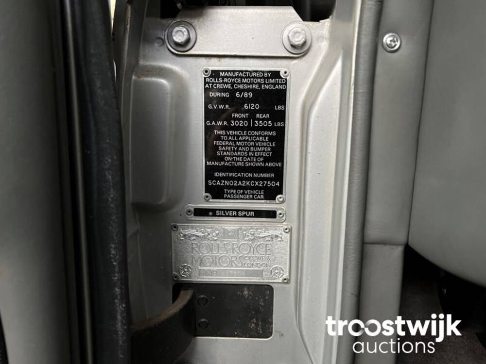 Rolls-Royce Silver Spur 6.8 V8 Car