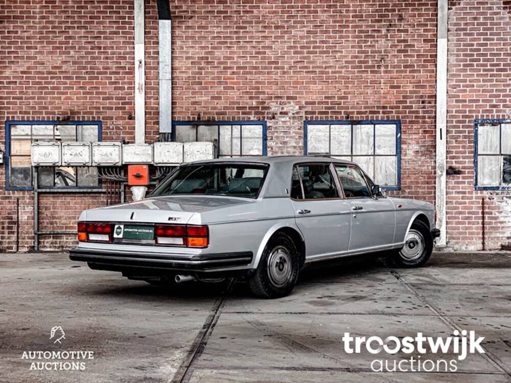 Rolls-Royce Silver Spur 6.8 V8 Car