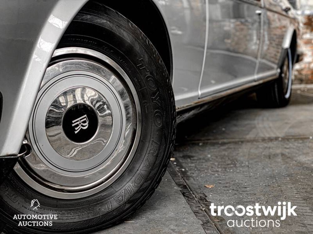 Rolls-Royce Silver Spur 6.8 V8 Car