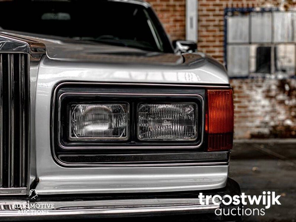Rolls-Royce Silver Spur 6.8 V8 Car