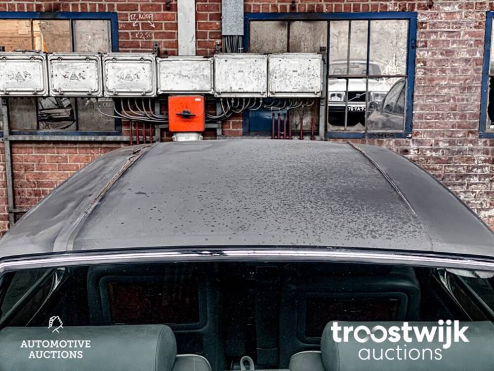 Rolls-Royce Silver Spur 6.8 V8 Car