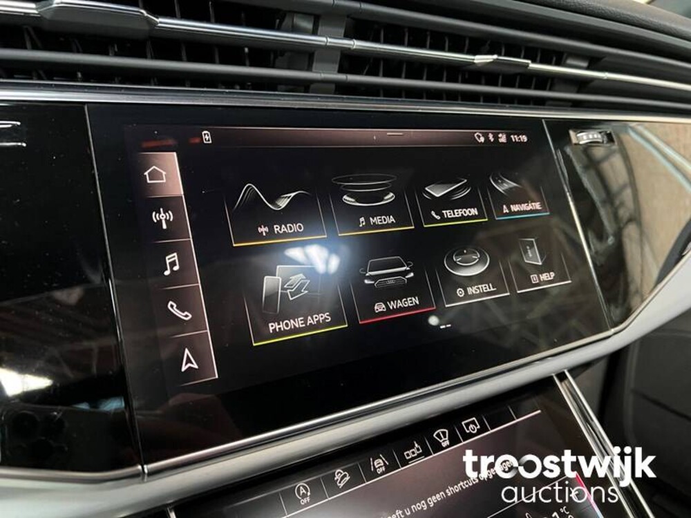 Audi Q8 S-Line 50 TDI  Quattro Car