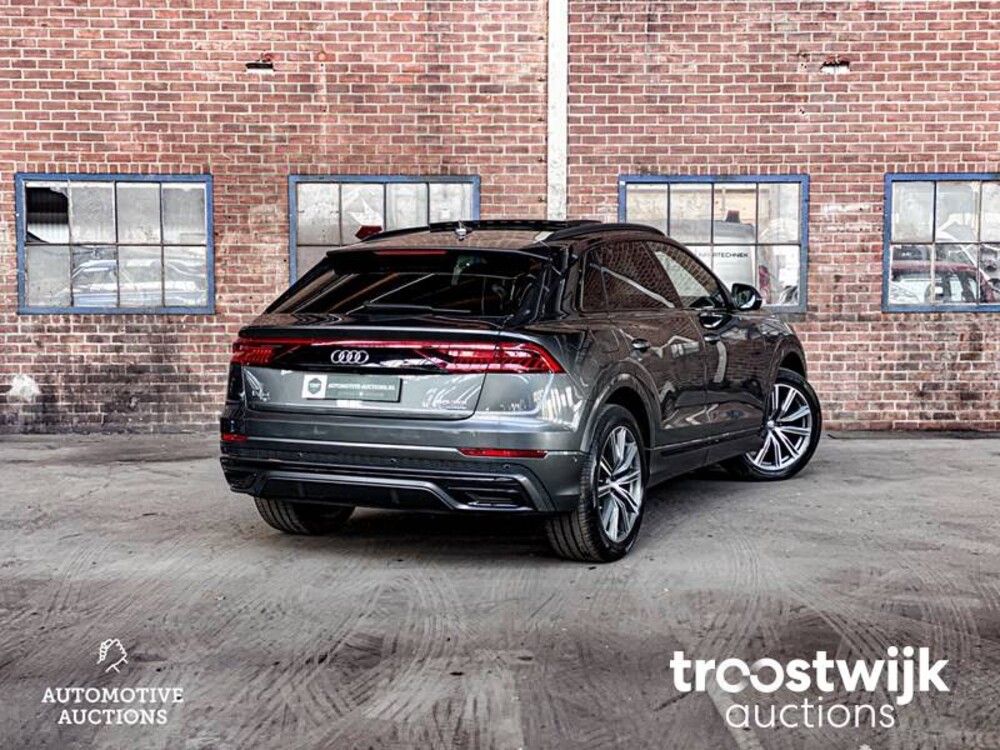 Audi Q8 S-Line 50 TDI  Quattro Car