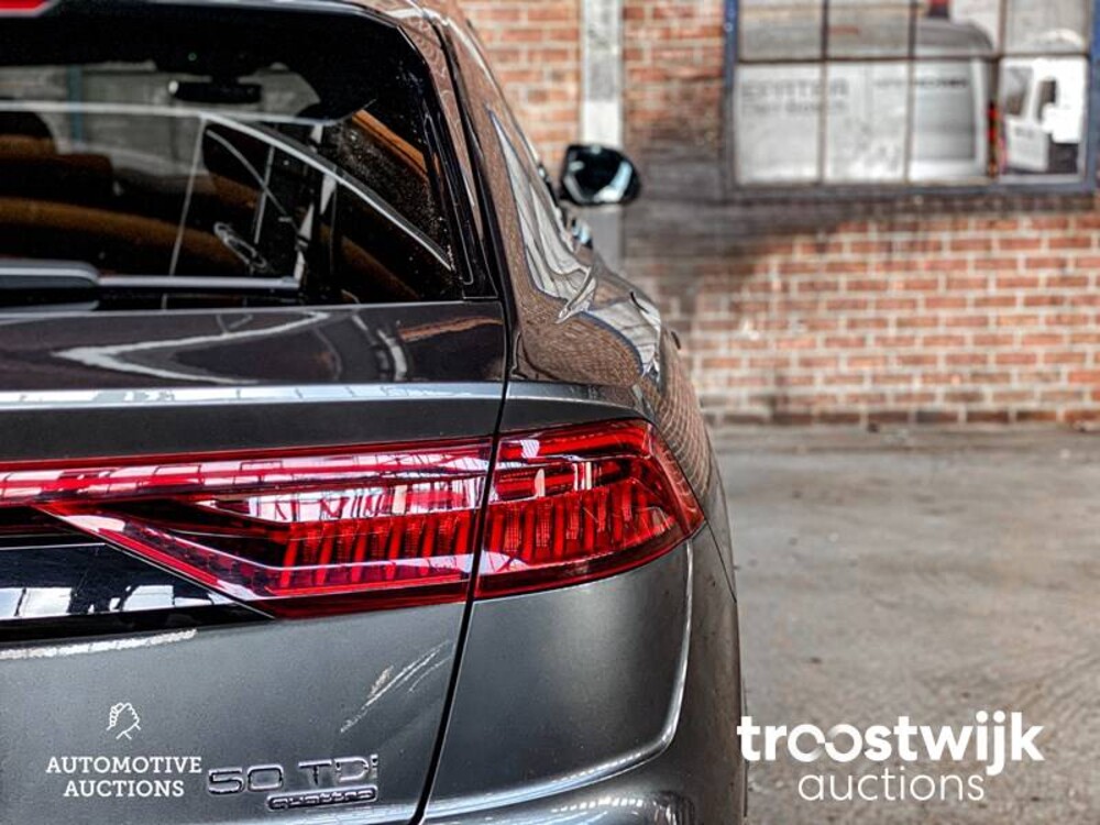 Audi Q8 S-Line 50 TDI  Quattro Car