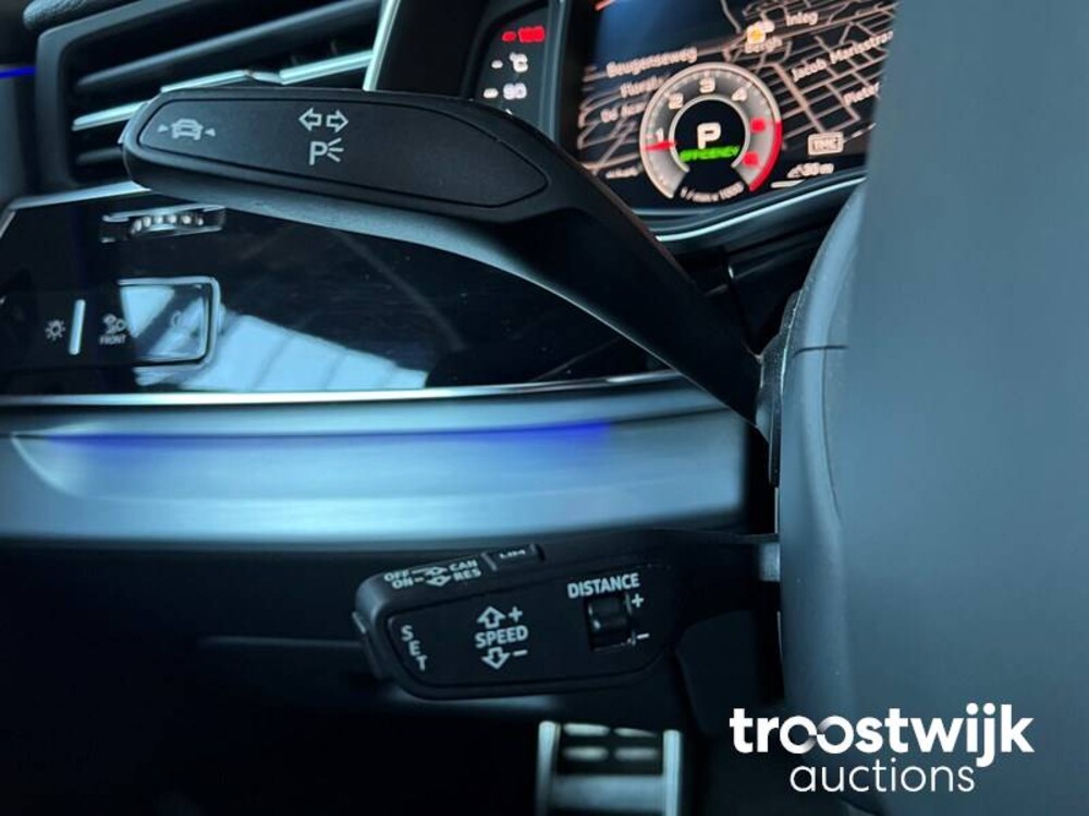 Audi Q8 S-Line 50 TDI  Quattro Car