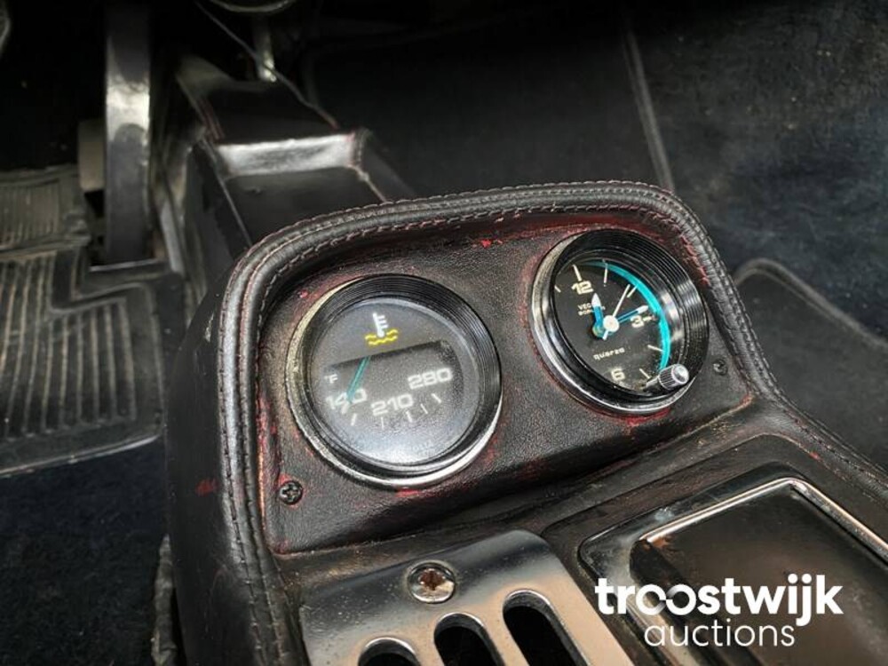 Ferrari 308 GTS Quattrovalvole Car