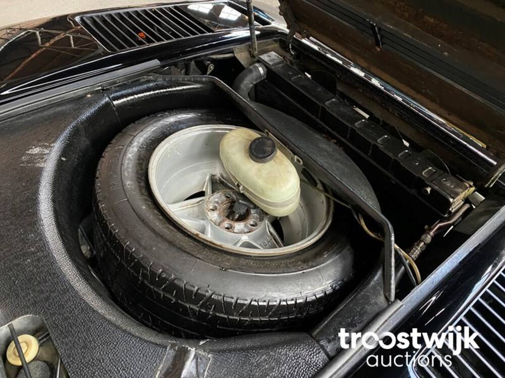 Ferrari 308 GTS Quattrovalvole Car