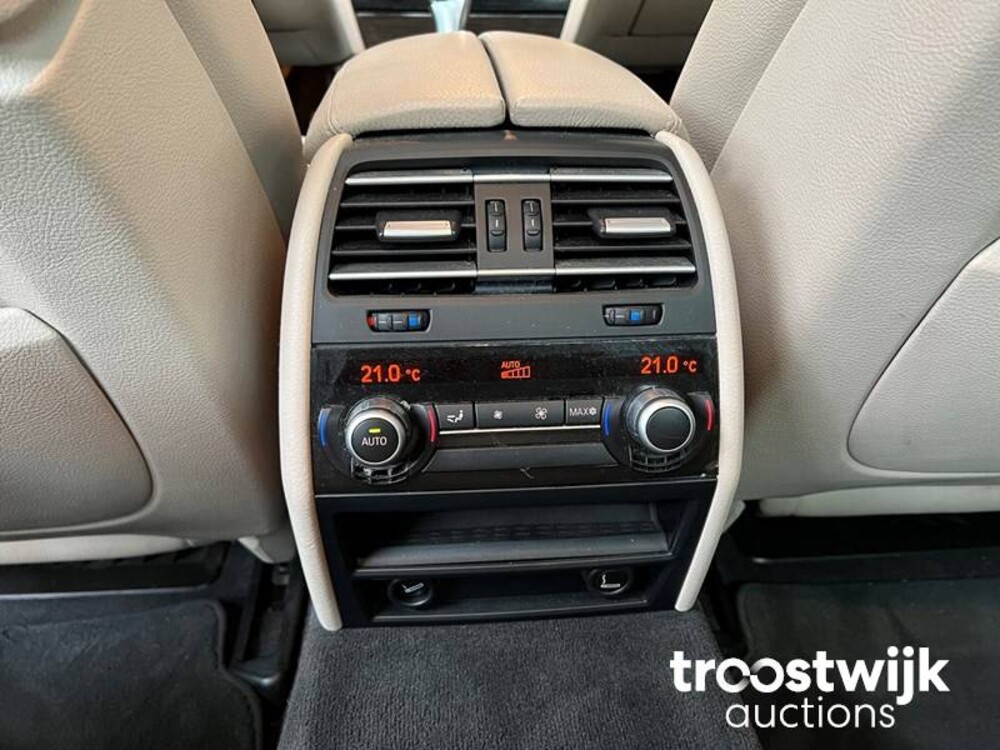 BMW 730d High Executive Car