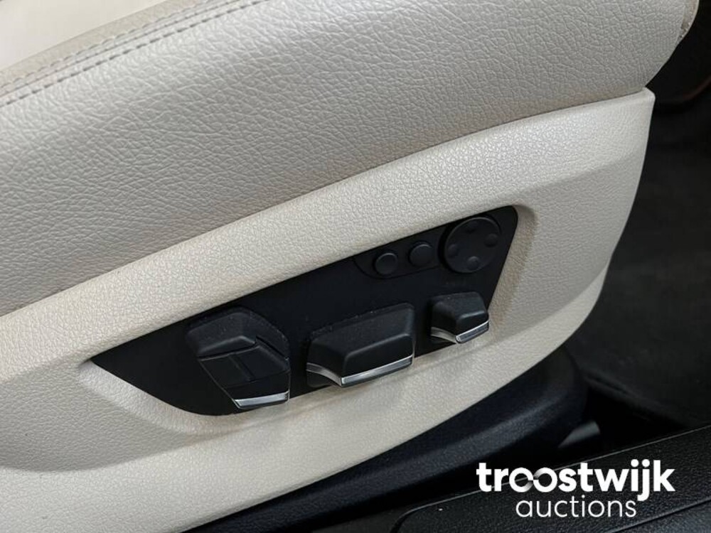 BMW 730d High Executive Car