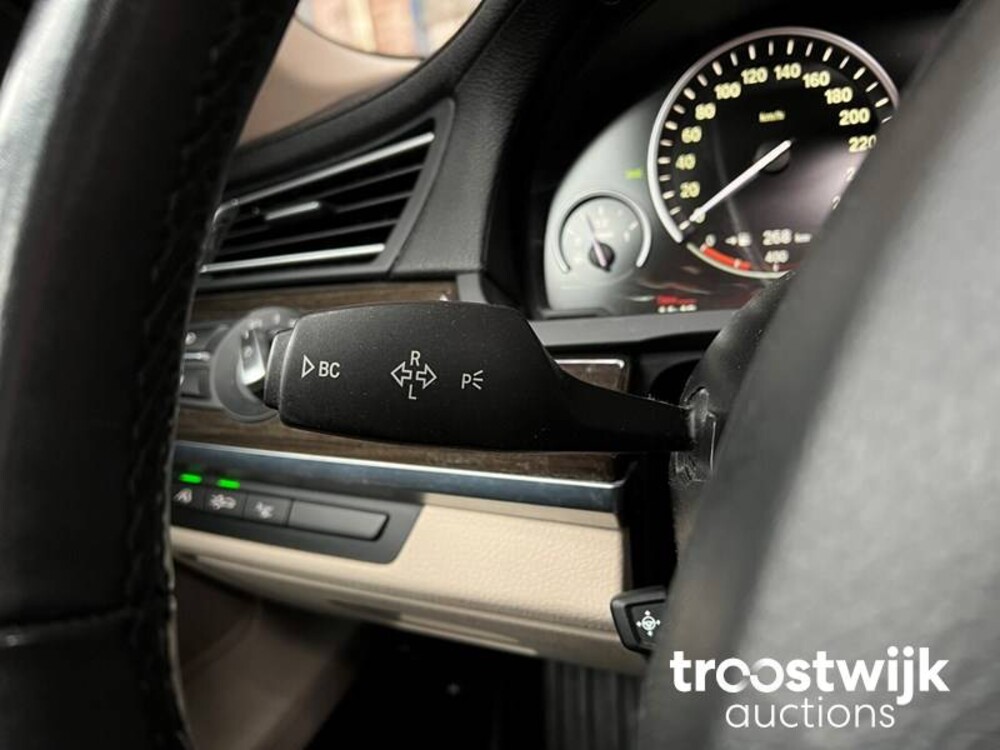 BMW 730d High Executive Car