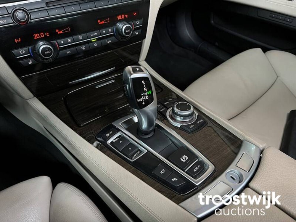 BMW 730d High Executive Car