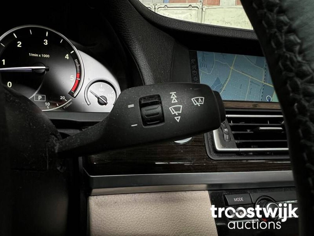 BMW 730d High Executive Car