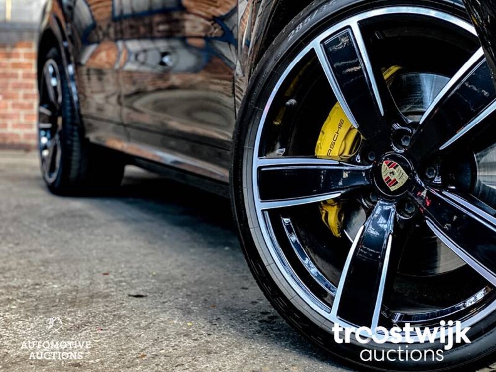 Porsche Cayenne S 2.9 V6 Sport Design Car