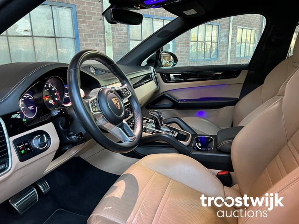 Porsche Cayenne S 2.9 V6 Sport Design Car