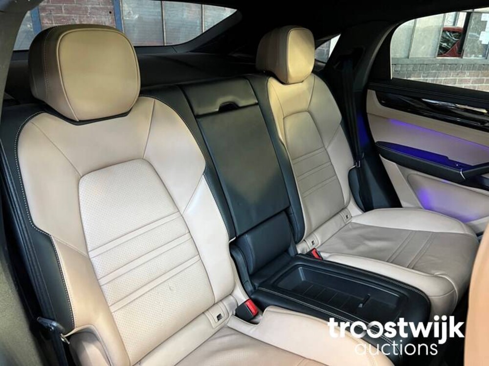 Porsche Cayenne S 2.9 V6 Sport Design Car