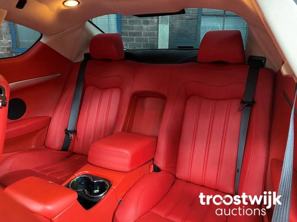 Maserati GranTurismo 4.2 V8 Car