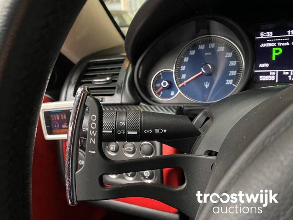 Maserati GranTurismo 4.2 V8 Car