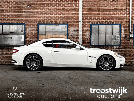 Maserati GranTurismo 4.2 V8 405pk 2008 -Youngtimer-