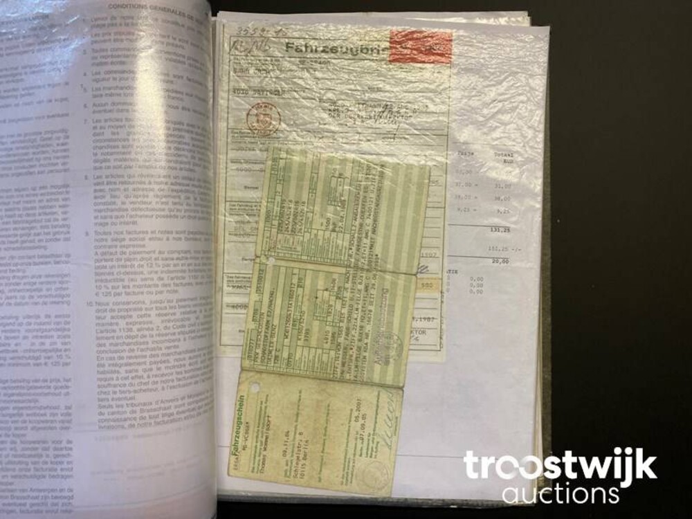 Mercedes-Benz 380 SEC Car