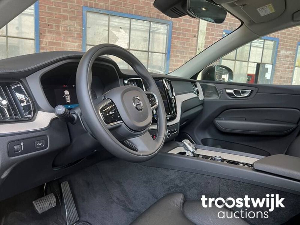 Volvo XC60 2.0 B4 Inscription Car