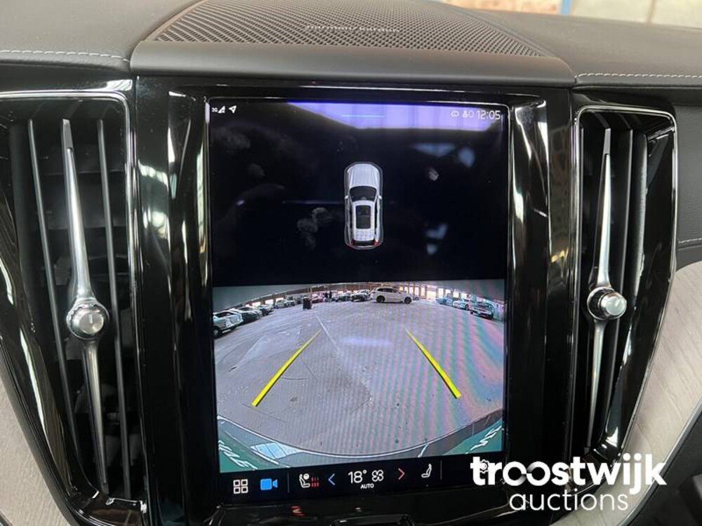 Volvo XC60 2.0 B4 Inscription Car