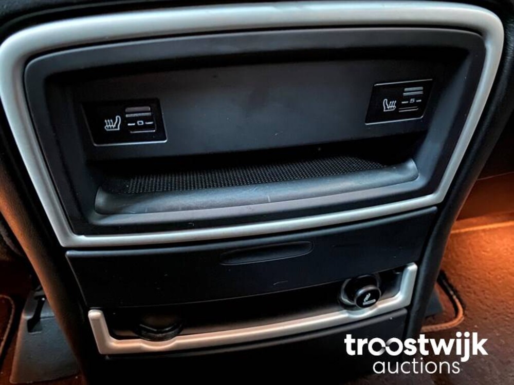 Porsche Cayenne  Turbo S 4.8 V8 Car