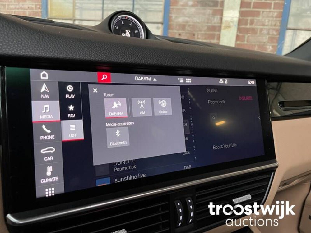 Porsche Cayenne 3.0 V6 Car