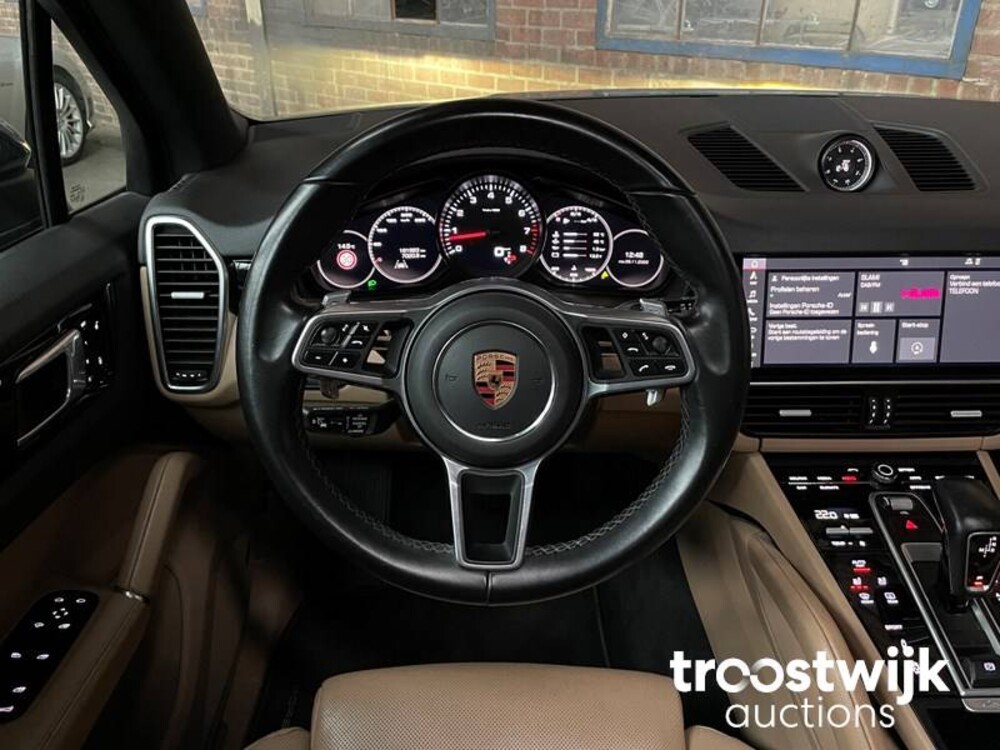 Porsche Cayenne 3.0 V6 Car