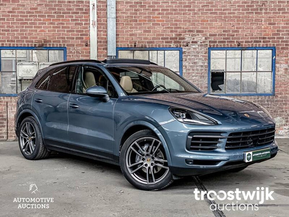 Porsche Cayenne 3.0 V6 Car