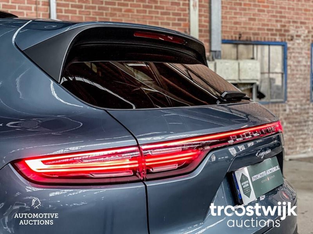 Porsche Cayenne 3.0 V6 Car