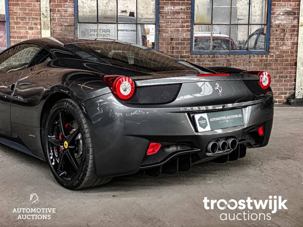 Ferrari 458 Italia F142 Car