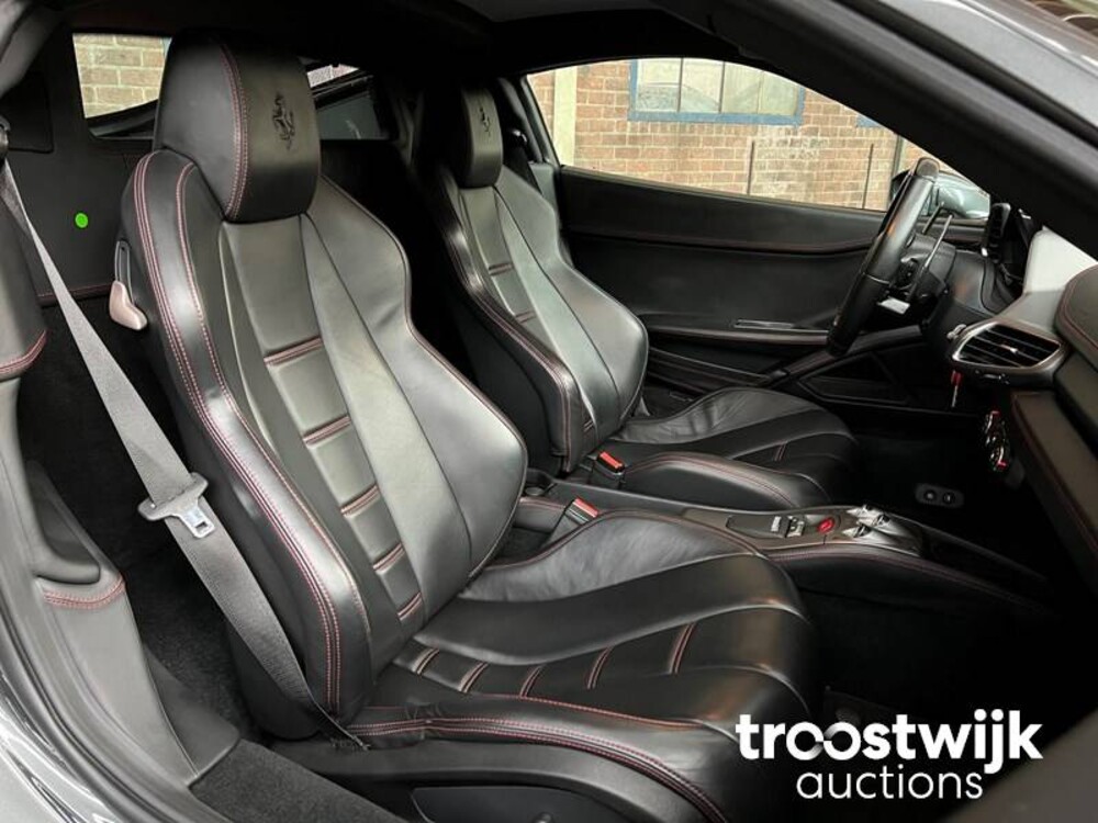 Ferrari 458 Italia F142 Car