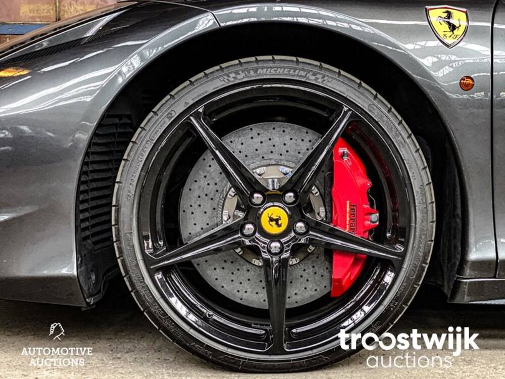 Ferrari 458 Italia F142 Car