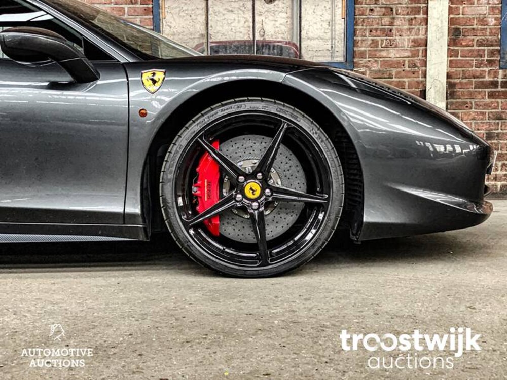 Ferrari 458 Italia F142 Car