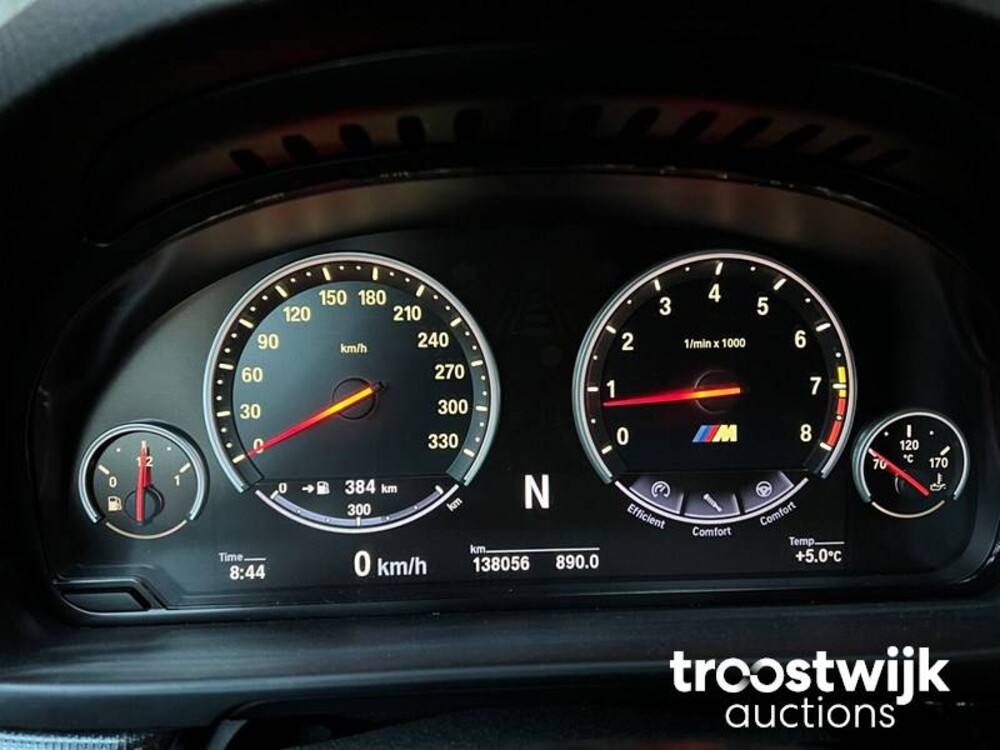 BMW M5 V8 4.4 5-serie Car