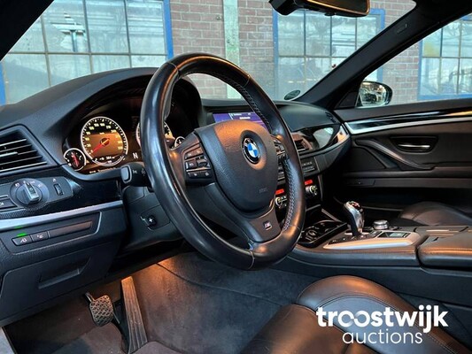 BMW M5 V8 4.4 5-serie 560pk 2013 -Orig, NL-, 80-ZNN-7