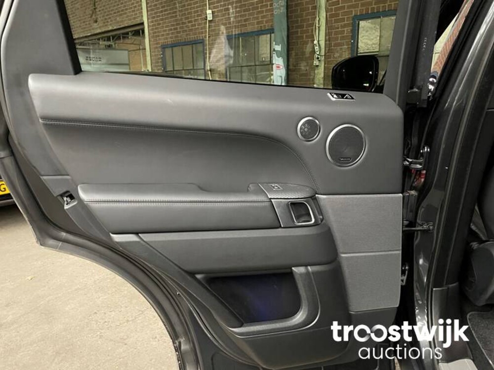 Land Rover Range Rover Sport P400e HSE Dynamic Car