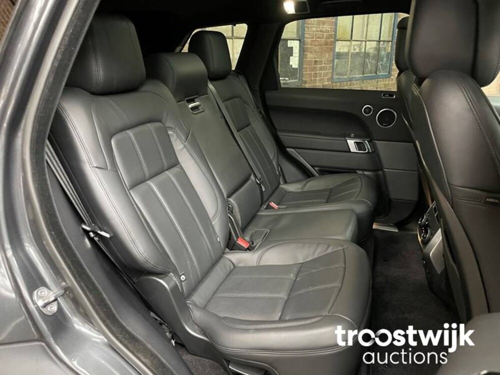 Land Rover Range Rover Sport P400e HSE Dynamic Car
