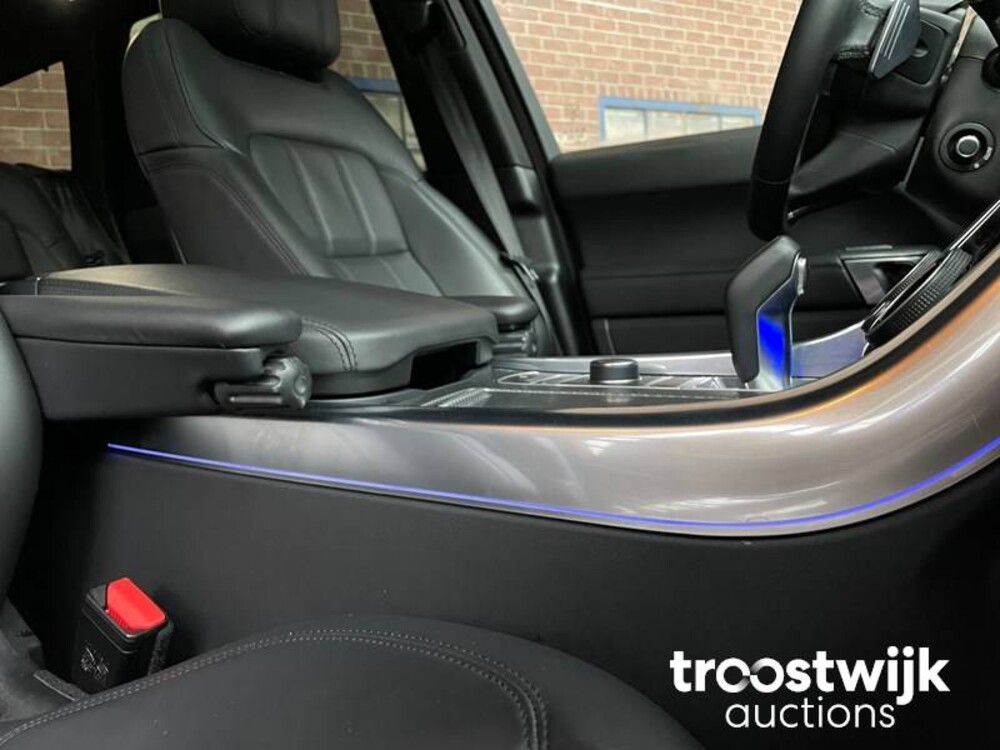 Land Rover Range Rover Sport P400e HSE Dynamic Car