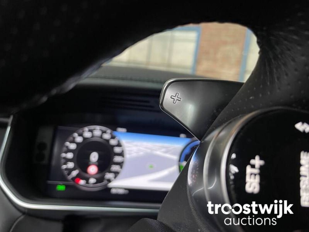 Land Rover Range Rover Sport P400e HSE Dynamic Car