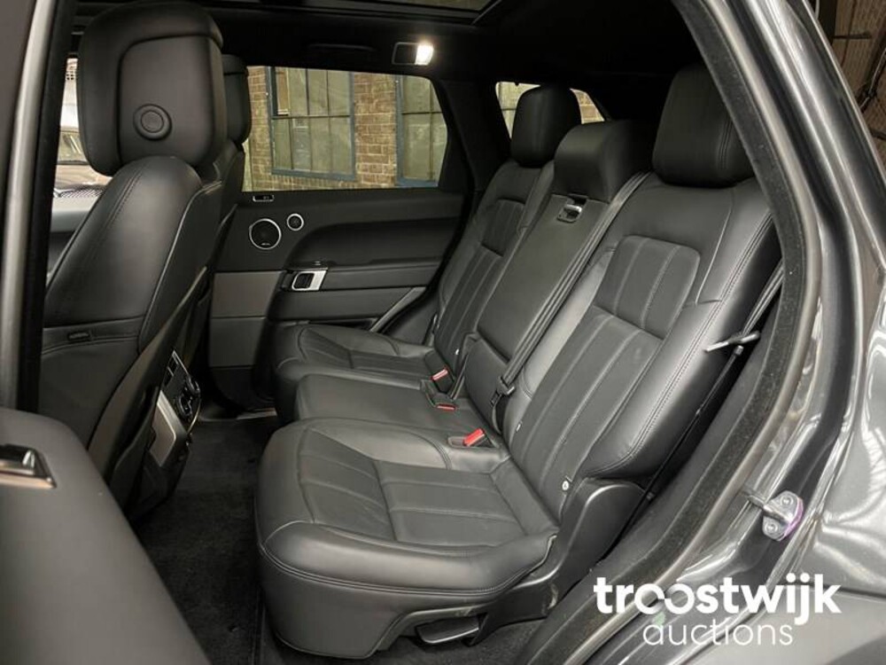 Land Rover Range Rover Sport P400e HSE Dynamic Car