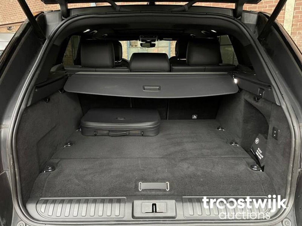 Land Rover Range Rover Sport P400e HSE Dynamic Car