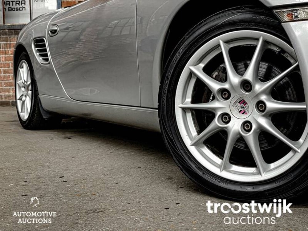 Porsche Boxster 986 2.7 Car