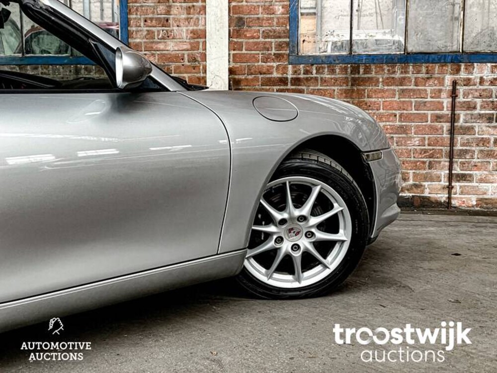 Porsche Boxster 986 2.7 Car